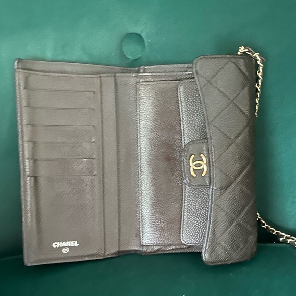 EUC!!! Classic Flap Wallet Crossbody Bag Quilted Caviar Mini - Picture 4 of 12